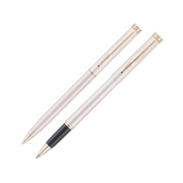 Набор Pierre Cardin коллекция «ПАРА (PEN&PEN)» : ручка шариковая + роллер. Корпус - латунь, отделка - глянцевое покрытие. Детали дизайна - позолота. Цвет - серебристо-бежевый. Упаковка Е.