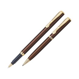 Набор Pierre Cardin коллекция «ПАРА (PEN&PEN)»: ручка шариковая + роллер. Корпус - латунь. Отделка - бронзовое покрытие металлик. Детали дизайна - позолота. Цвет - коричневый