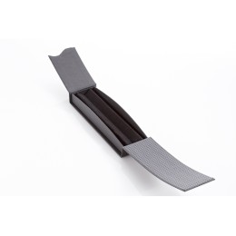 Чехол с магнитным замком "ETUI" в черном цвете для одной письменной принадлежности