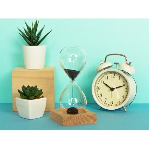 Песочные магнитные часы на деревянной подставке "Infinity"