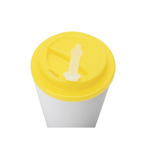 Пластиковый стакан Take away с двойными стенками и крышкой с силиконовым клапаном, 350 мл, белый/желтый