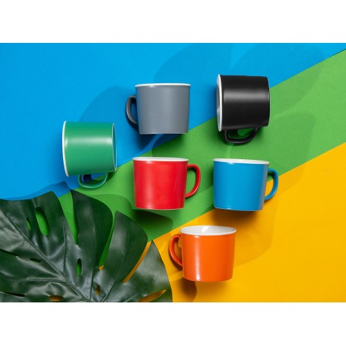 Матовая кружка Nancy 360 мл цветная снаружи, белая внутри, красный