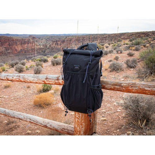 Легкий складывающийся рюкзак-мессенджер "Venturer Eco", черный