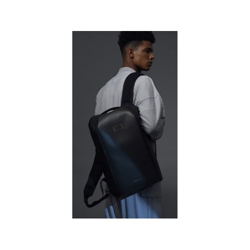 Атикражный рюкзак FlipPack для ноутбука 15.6", черный