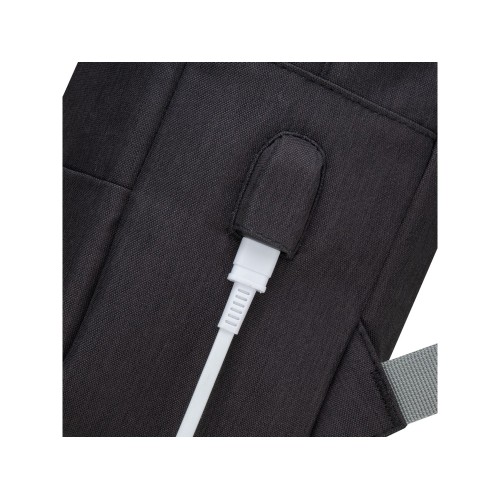 RIVACASE 7562 black рюкзак для ноутбука 15.6", черный