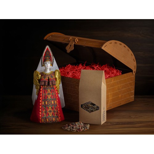 Подарочный набор: кукла фарфоровая, чай "Малина с мятой", красный