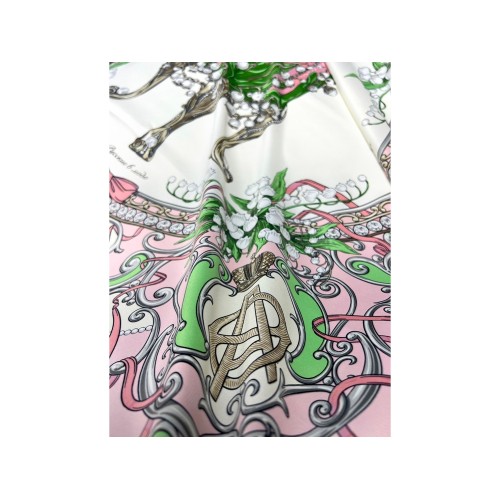 Набор: платок «Ландыши» и свеча «Весенние цветы»