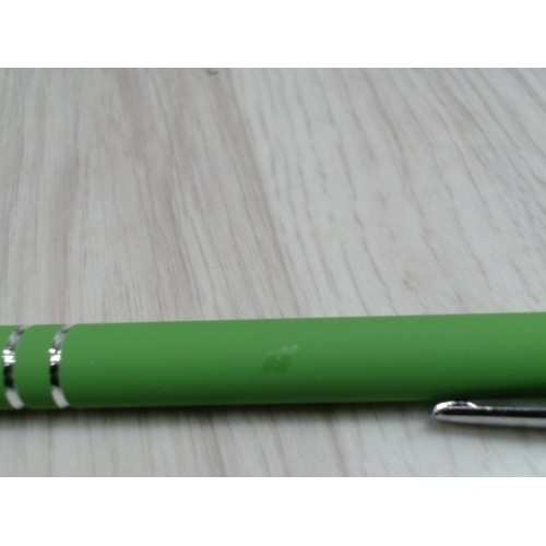 Ручка металлическая soft-touch шариковая со стилусом «Sway», зеленое яблоко/серебристый (P)