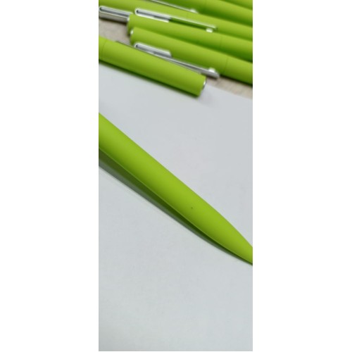 Ручка шариковая пластиковая "Bon" с покрытием soft touch, зеленое яблоко (Р)