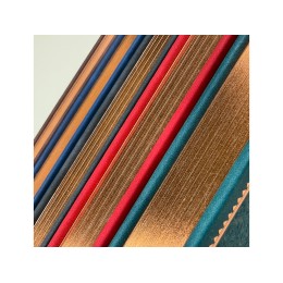 Ежедневник недатированный А4 "Royal", красный с бронзовым срезом