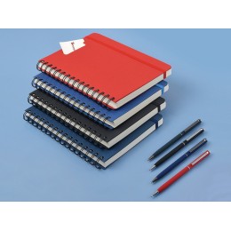 Ежедневник недатированный на гребне А5 "Pragmatic", красный