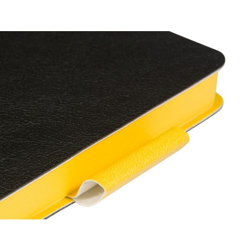 Ежедневник недатированный А5 "Boston", черный (желтый обрез)