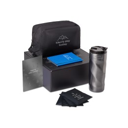 Подарочный набор «Re:m. Road»  с термокружкой, косметичкой и обложкой для паспорта