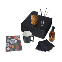Подарочный набор «Re:y. Treat» с кружкой, сиропом и попкорном