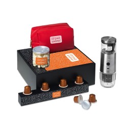 Подарочный набор «Re:y. Boost» с кофемашиной, капсулами и косметичкой