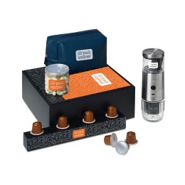 Подарочный набор «Re:y. Boost» с кофемашиной, капсулами и косметичкой