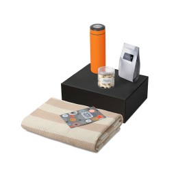 Подарочный набор «Re:y. Warm» с пледом, термосом и чаем