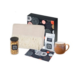 Подарочный набор «Re:y. Haven»  с пледом, кружкой и чаем