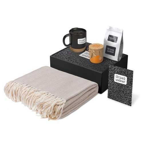 Подарочный набор «Re:y. Nest» с пледом, кружкой и вареньем