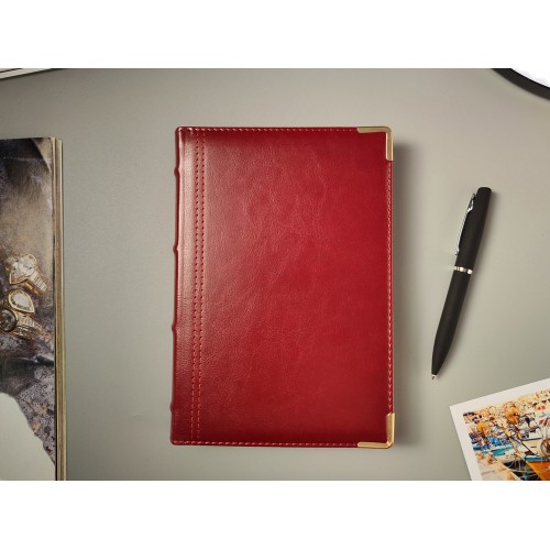 Ежедневник А5 полудатированный «Boss», бордовый