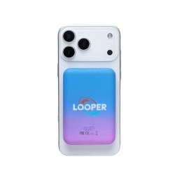 Беспроводное зарядное устройство с возможностью изготовления корпуса с градиентом по индивидуальному дизайну клиента